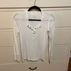 Aerie snap Henley